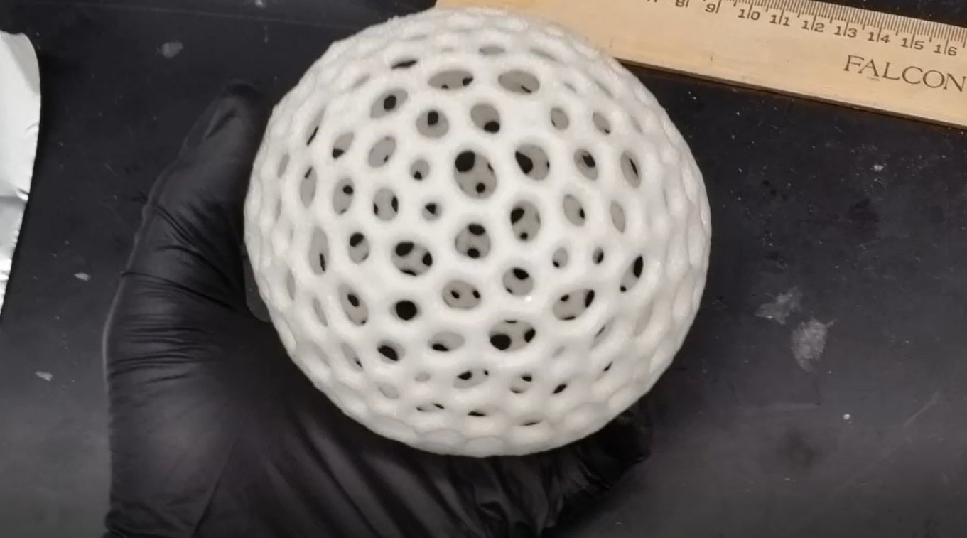 Żywica do druku 3D metodą SLA, która 40-krotnie zwiększa własną objętość